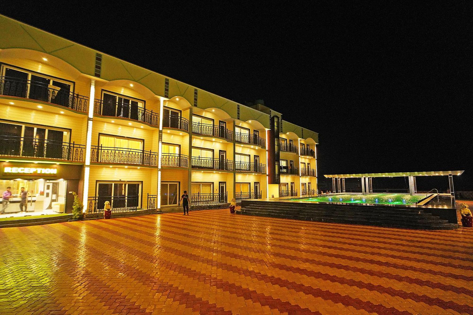 India Beach Resort !! Front Sea View !! ماندارموني المظهر الخارجي الصورة
